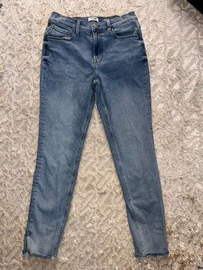 Kensie Women's Blue Skinny Jeans with Raw Hem size 8